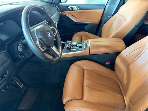 Used 2022 BMW X5 xDrive45e w/ M Sport Package AWD/4WD image 4