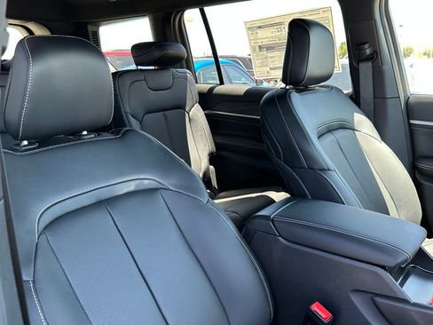 New 2026 Jeep Grand Cherokee L Limited AWD/4WD image 13