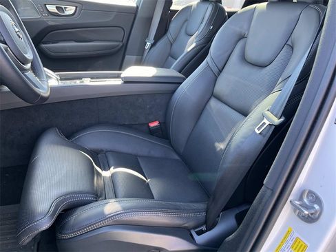 Used 2025 Volvo XC60 T8 Ultra w/ Protection Package Premier image 27