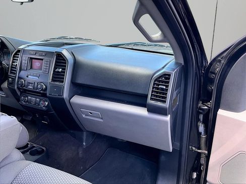 Used 2018 Ford F150 XLT AWD/4WD image 16