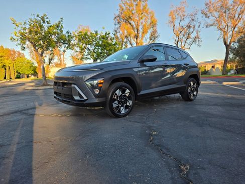 Used 2025 Hyundai Kona SEL AWD/4WD image 8