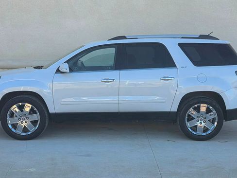 Used 2017 GMC Acadia Limited SLT image 6