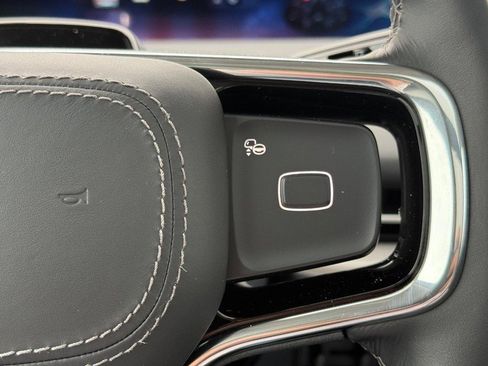 New 2025 Lincoln Navigator Reserve image 12