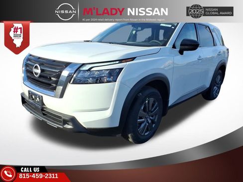 New 2025 Nissan Pathfinder S image 3