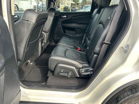 Used 2017 Dodge Journey Crossroad w/ Popular Equipment Group image 17