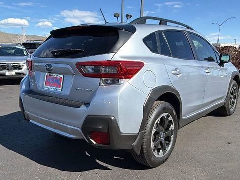 Used 2021 Subaru Crosstrek 2.0i AWD/4WD image 3
