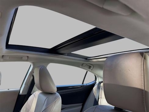 Used 2019 Lexus ES 350 Luxury w/ Accessory Package image 23