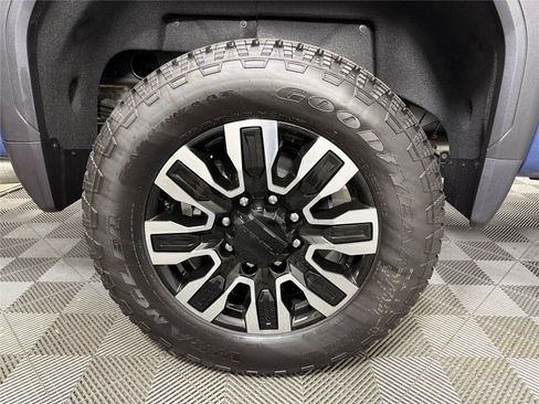 New 2026 GMC Sierra 2500 Denali Ultimate AWD/4WD image 16