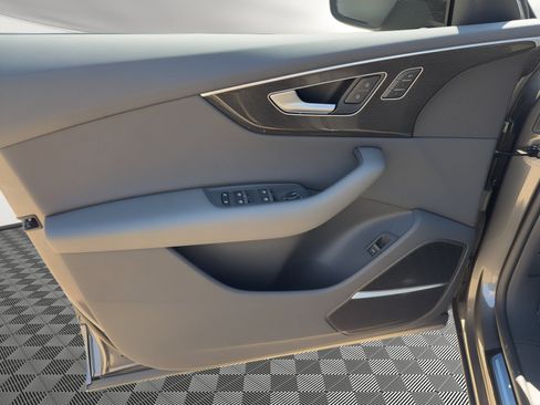 New 2026 Audi Q8 Premium image 14