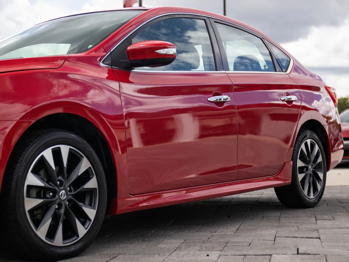 Used 2019 Nissan Sentra SR FWD image 7