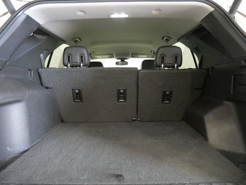 Used 2019 Chevrolet Equinox Premier AWD/4WD image 24