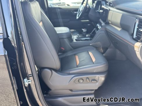 Used 2023 GMC Sierra 1500 AT4 w/ AT4 Premium Package image 17