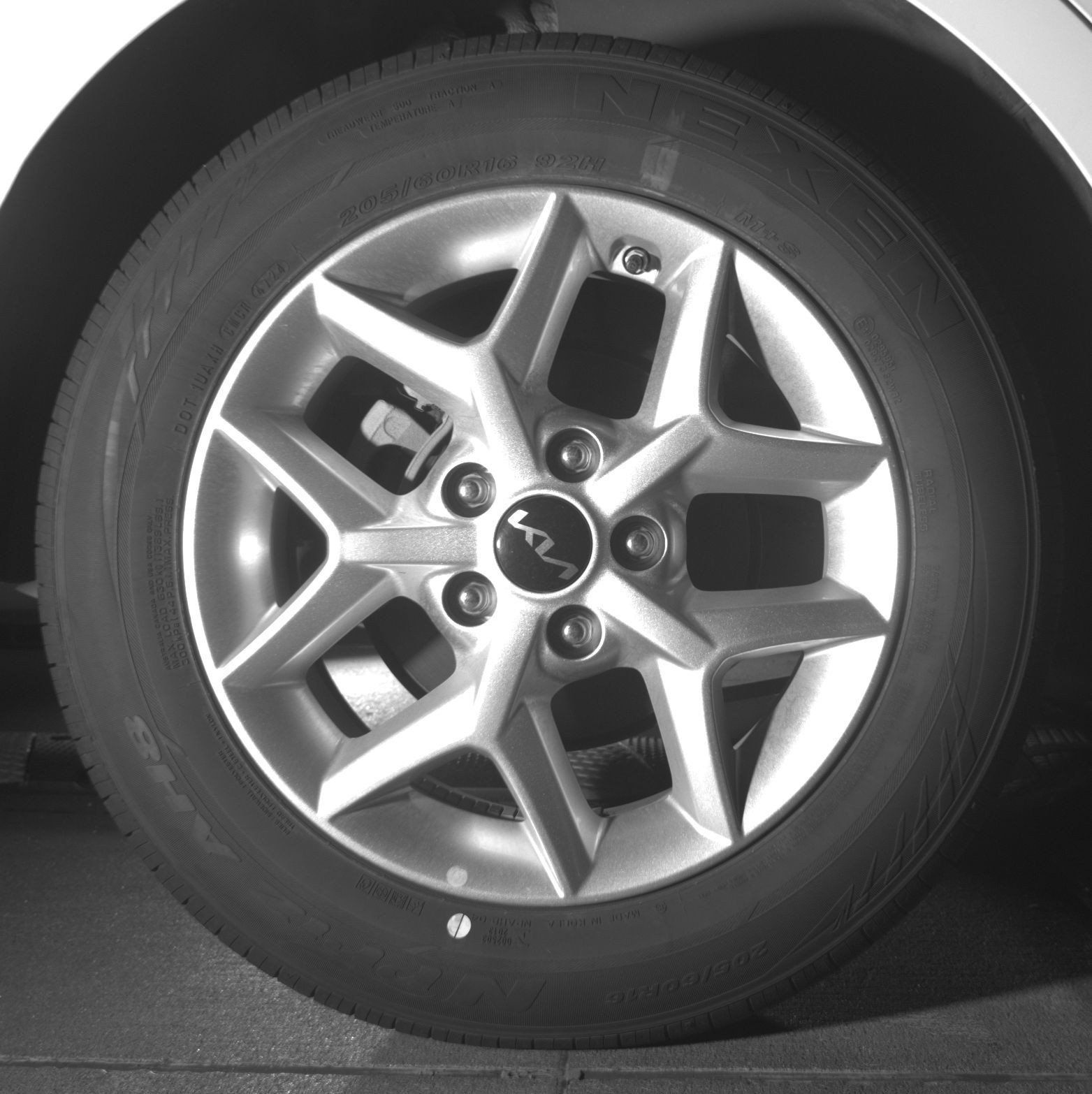 Used 2025 Kia Soul LX w/ LX Technology Package FWD image 18