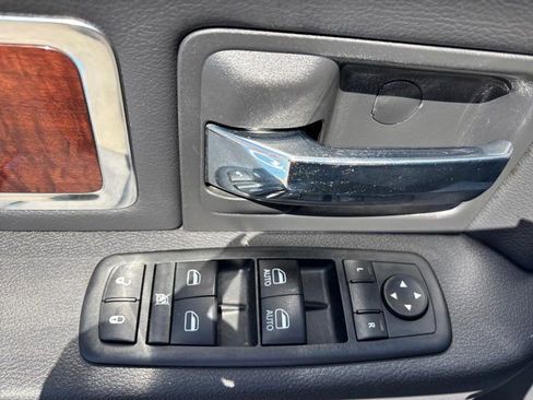 Used 2012 RAM 2500 Laramie w/ Protection Group image 16