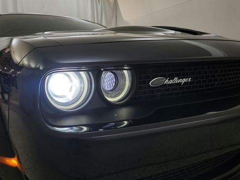 Used 2022 Dodge Challenger R/T Scat Pack RWD image 26