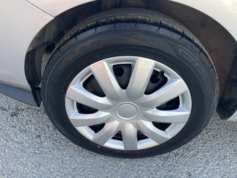 Used 2013 Ford Fiesta SE image 28