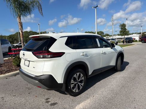 Used 2021 Nissan Rogue SV FWD image 7