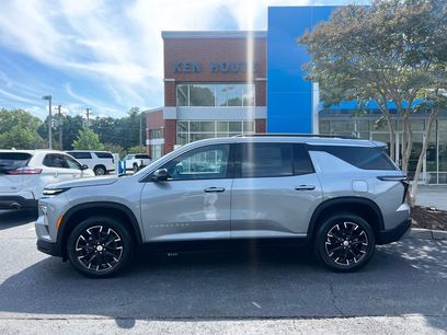 New 2026 Chevrolet Traverse LT w/ Sun and Wheel Package