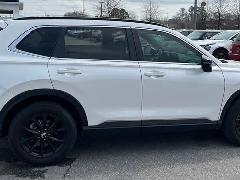 Used 2025 Honda CR-V Sport image 9