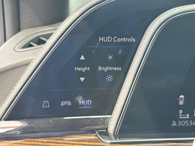 Used 2023 Cadillac Escalade Premium Luxury w/ Performance Package AWD/4WD image 26