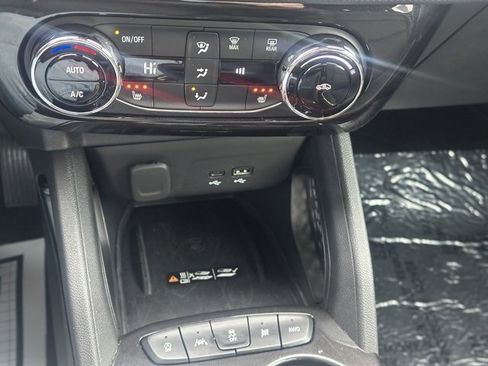 Used 2025 Chevrolet TrailBlazer ACTIV w/ Convenience Package image 27