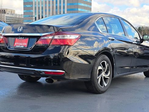 Used 2016 Honda Accord LX image 3
