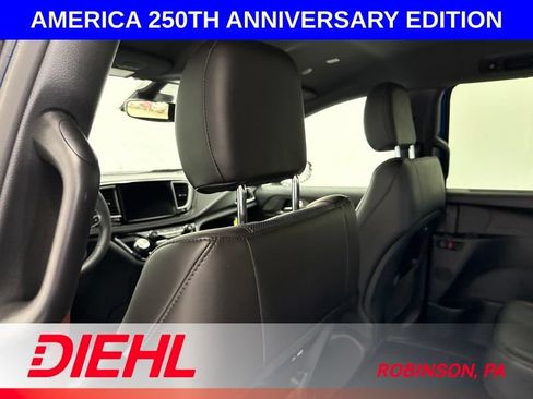 New 2027 Chrysler Pacifica Select FWD image 21