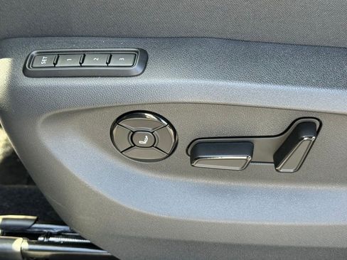 New 2026 Volkswagen Tiguan SEL R-Line AWD/4WD image 15