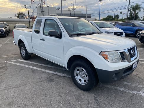 Used 2019 Nissan Frontier S image 7