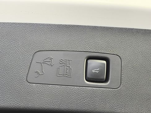 Used 2022 Lincoln Corsair Reserve w/ Sport Package image 15