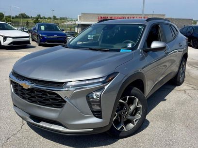 Used 2025 Chevrolet Trax LT