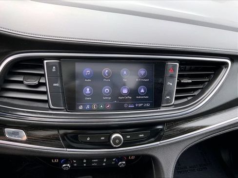 Used 2021 Buick Enclave Avenir AWD/4WD image 38