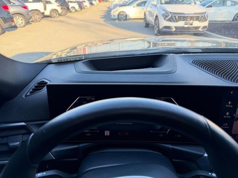 Used 2024 BMW i4 eDrive40 w/ M Sport Package image 26