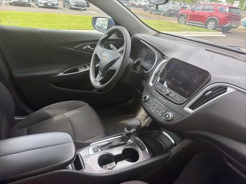 Used 2023 Chevrolet Malibu LT FWD image 19