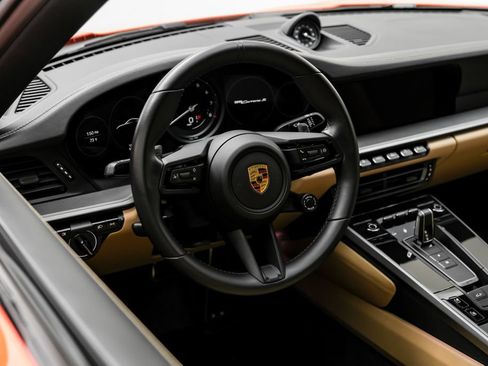Used 2021 Porsche 911 Carrera S RWD image 16