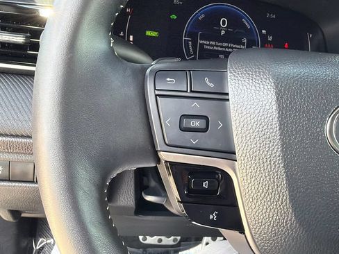 Used 2025 Toyota Camry SE w/ Multimedia Upgrade Package FWD image 23