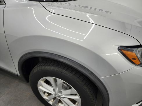 Used 2016 Nissan Rogue SV image 22