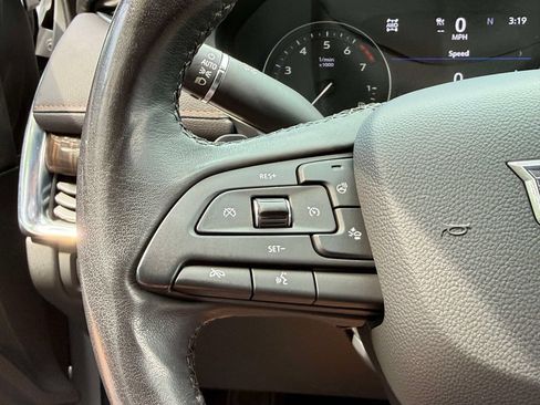 Used 2019 Cadillac XT4 Premium Luxury AWD/4WD image 34