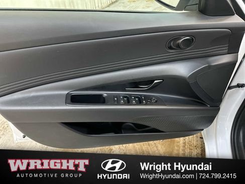 Certified 2025 Hyundai Elantra Sport w/ Cargo Package image 9