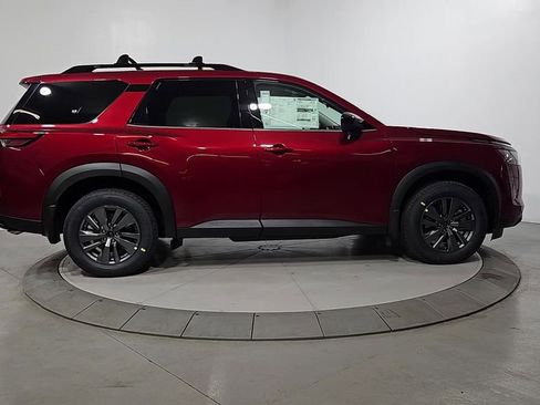 New 2026 Nissan Pathfinder SV image 6