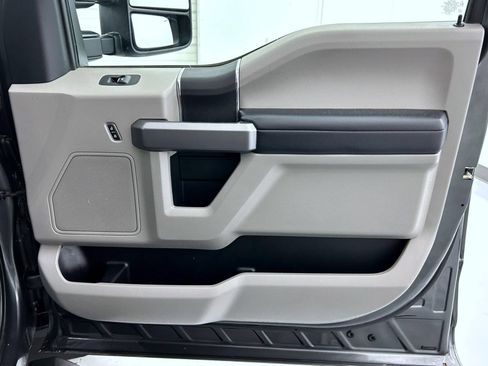 Used 2019 Ford F250 XLT w/ XLT Value Package AWD/4WD image 16