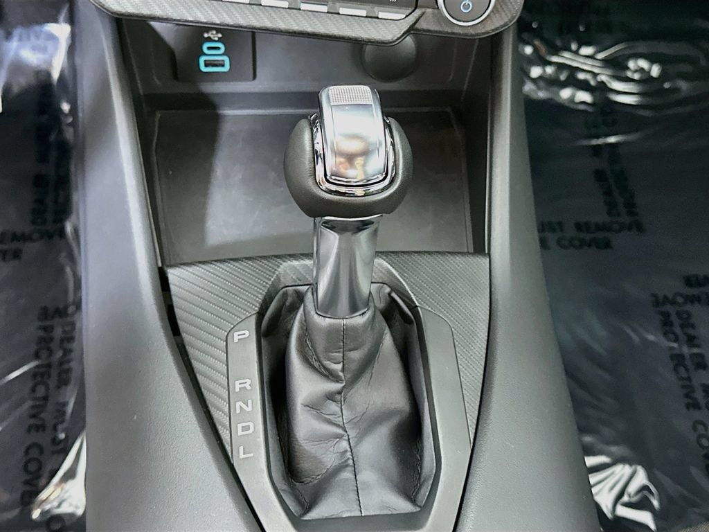Used 2024 Ford Mustang Convertible RWD image 17