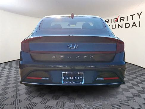 Used 2023 Hyundai Sonata SE w/ Cargo Package image 5