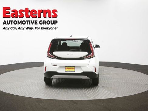 Used 2025 Kia Soul LX w/ LX Technology Package image 35