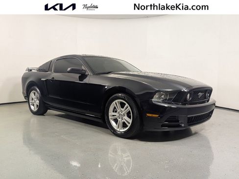 Used 2014 Ford Mustang Coupe RWD image 1