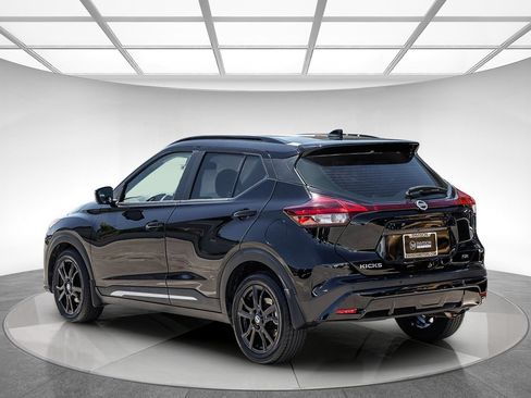 Used 2021 Nissan Kicks SR FWD image 2