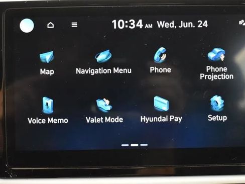 Used 2025 Hyundai Venue Limited FWD image 32