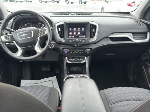 Used 2024 GMC Terrain SLE w/ Driver Convenience Package image 19