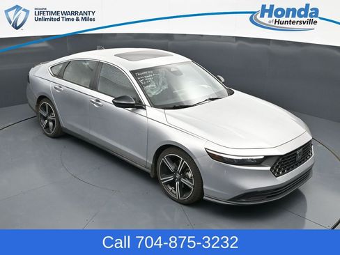 Used 2024 Honda Accord Sport image 14