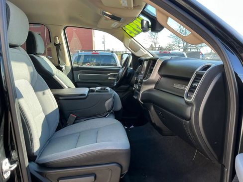 Used 2019 RAM 1500 Big Horn AWD/4WD image 12